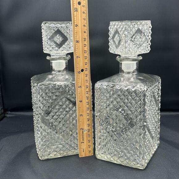 Vintage 1960 Art Deco Diamond Accented Glass Decanters Set of 2 Barware - Picture 8 of 10